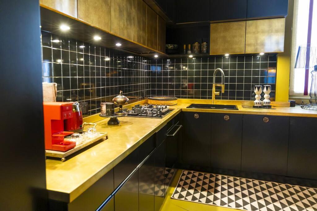 Luxury Bohemian Suite With Private Garden In Milan Luaran gambar